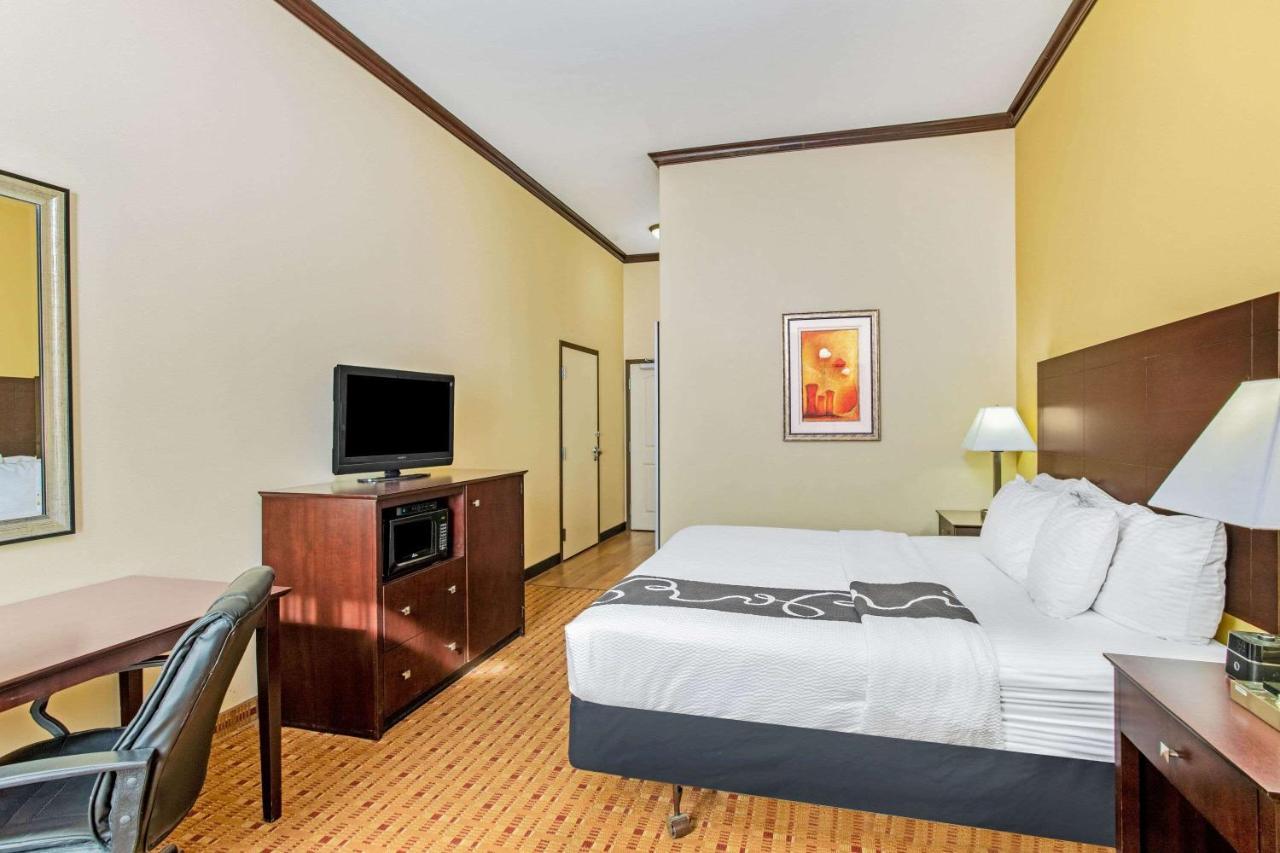Hotel La Quinta By Wyndham Ennis Exteriér fotografie