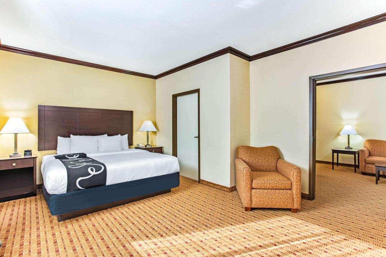 Hotel La Quinta By Wyndham Ennis Exteriér fotografie